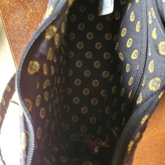 Small Vera Bradley purse - Picture 4 of 4